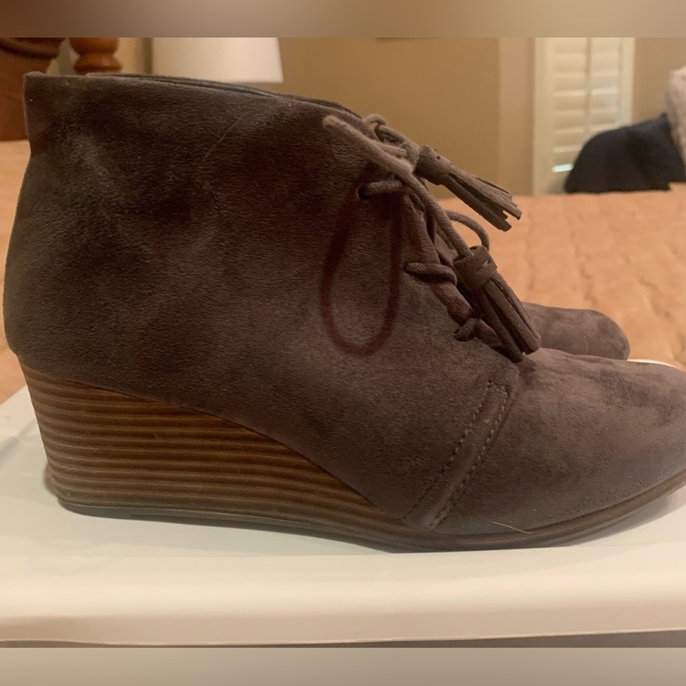 Dr. Scholl's Suede Wedge Shoes